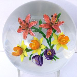 Lily, Daffodil & Crocus Spring Bouquet Paperweight