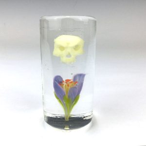Momento Mori Flower Column