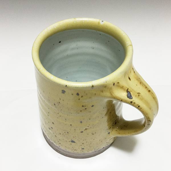 Amy Peseller Beer Mug Ruga Clay with Yellow/White