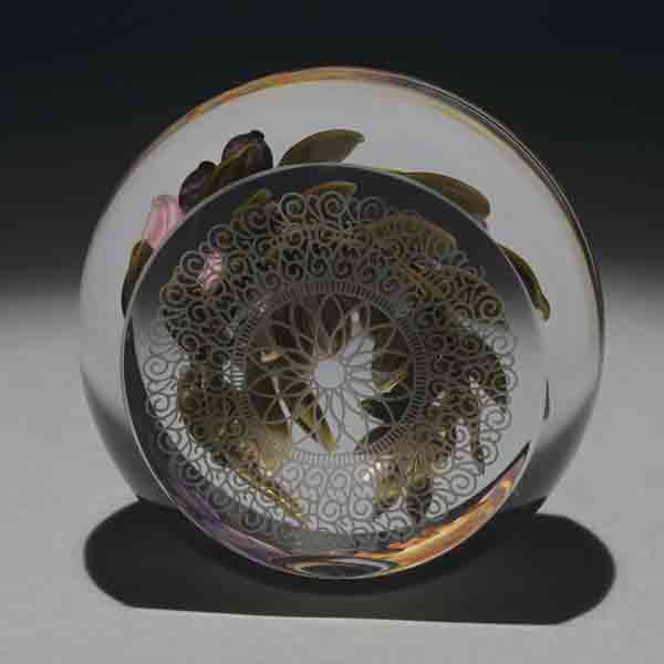 Bouquet on Lace Paperweight Victor Trabucco